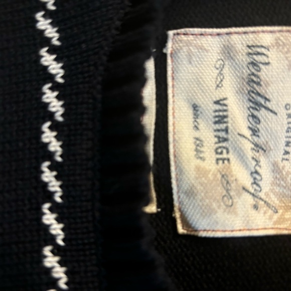 Classy Cotton Christmas Sweater-Geometric Snowflake Design-Colors Black & White - Picture 4 of 4